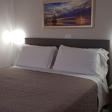 Hotel Margherita Meuble Sirmione Eksteriør bilde