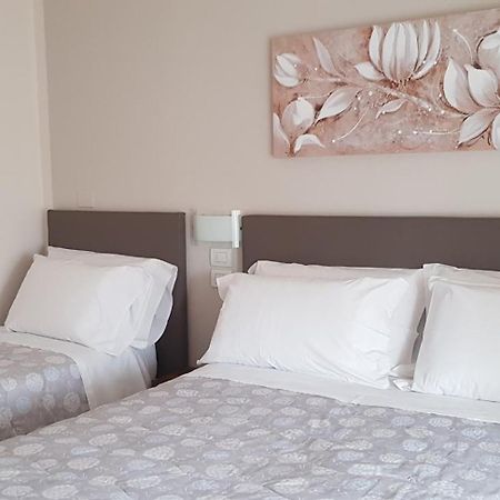 Hotel Margherita Meuble Sirmione Eksteriør bilde
