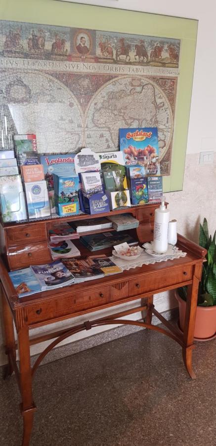 Hotel Margherita Meuble Sirmione Eksteriør bilde
