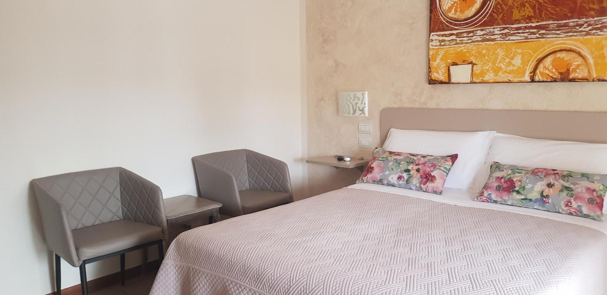 Hotel Margherita Meuble Sirmione Rom bilde