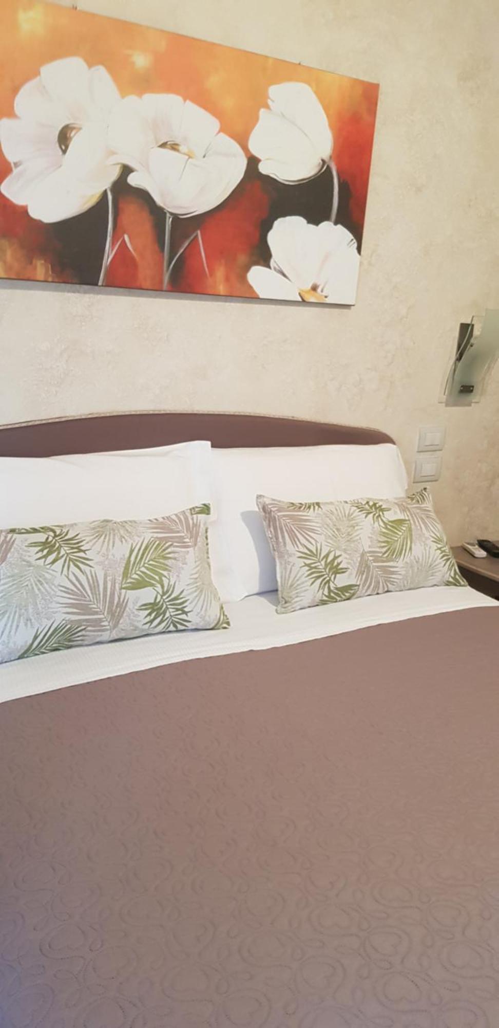 Hotel Margherita Meuble Sirmione Eksteriør bilde