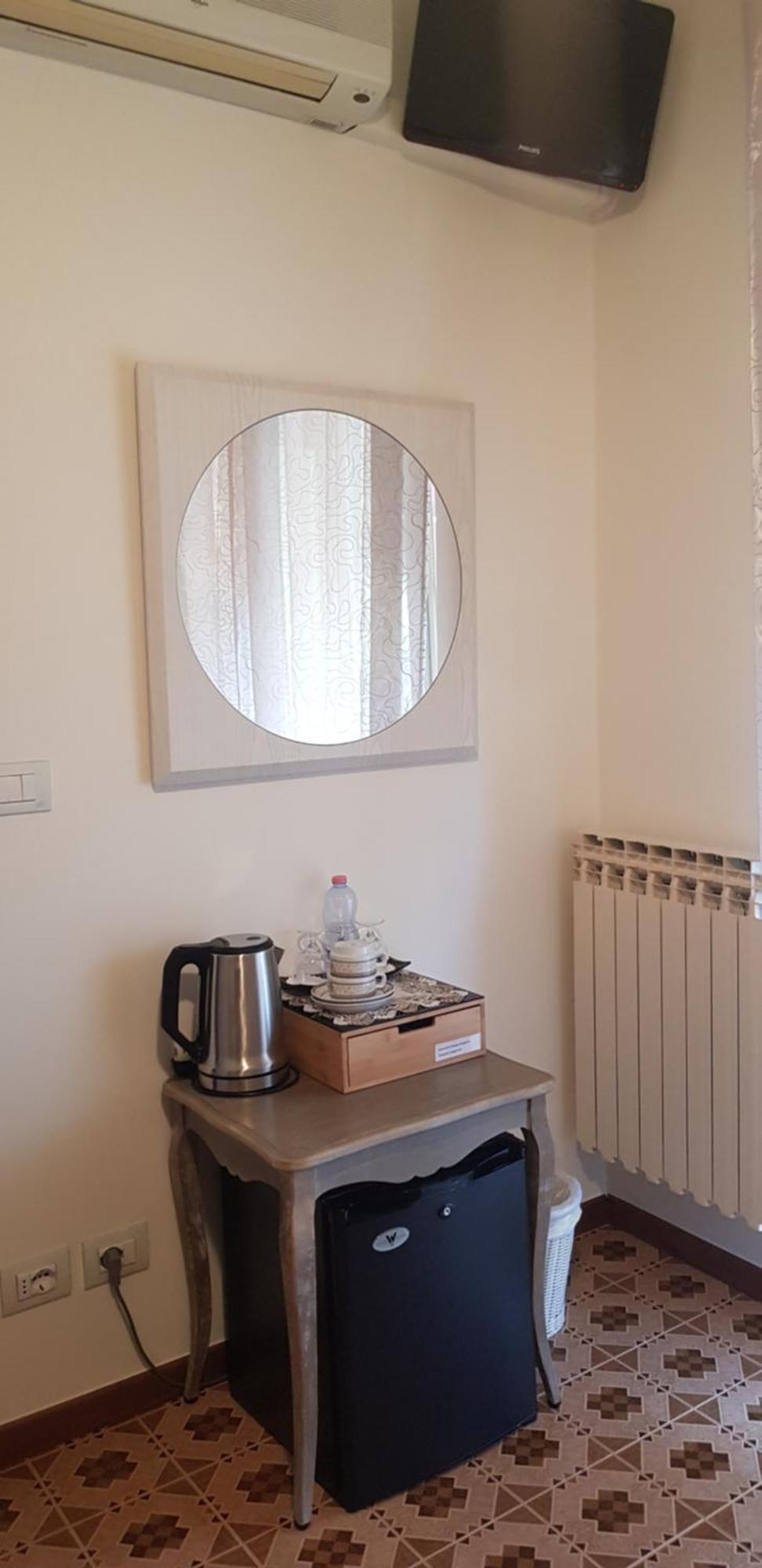 Hotel Margherita Meuble Sirmione Rom bilde