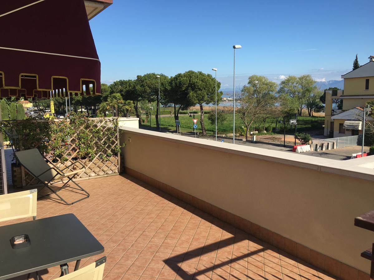 Hotel Margherita Meuble Sirmione Eksteriør bilde