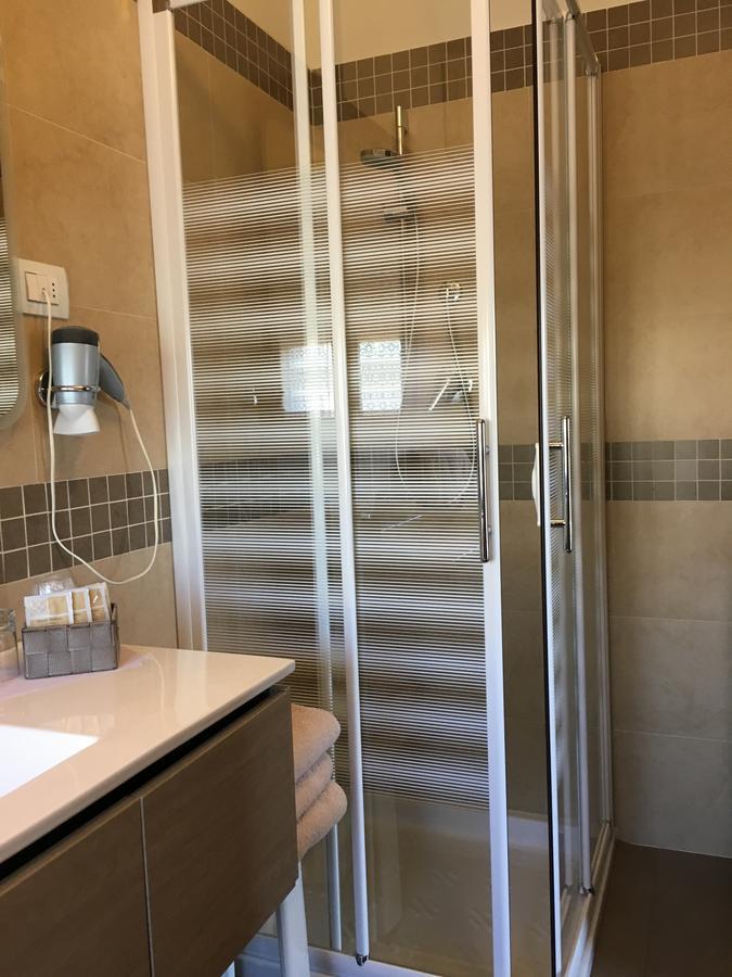 Hotel Margherita Meuble Sirmione Eksteriør bilde