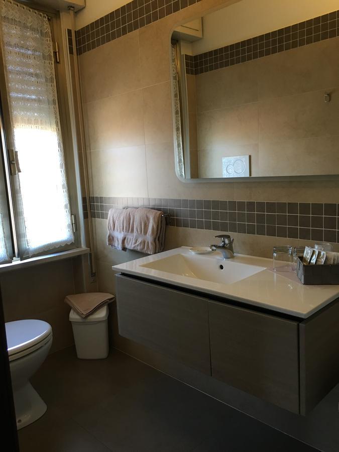 Hotel Margherita Meuble Sirmione Eksteriør bilde