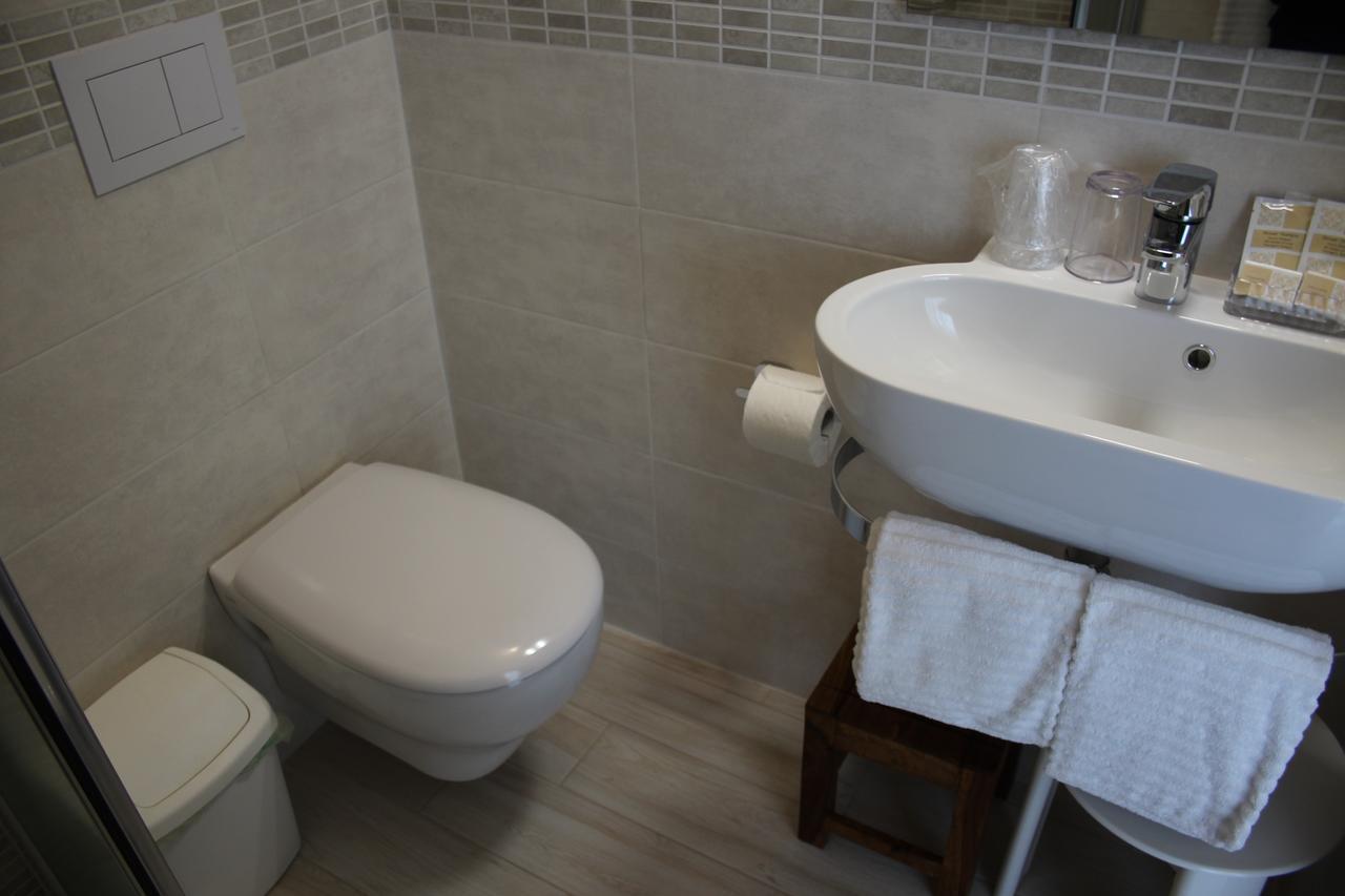 Hotel Margherita Meuble Sirmione Eksteriør bilde