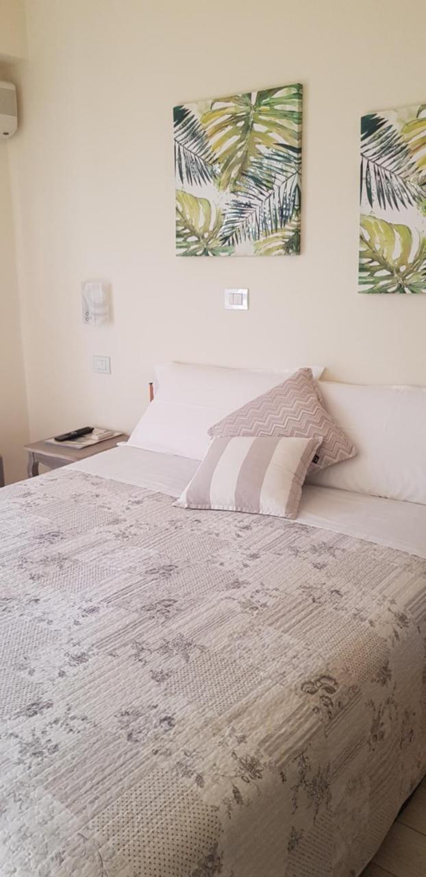 Hotel Margherita Meuble Sirmione Eksteriør bilde